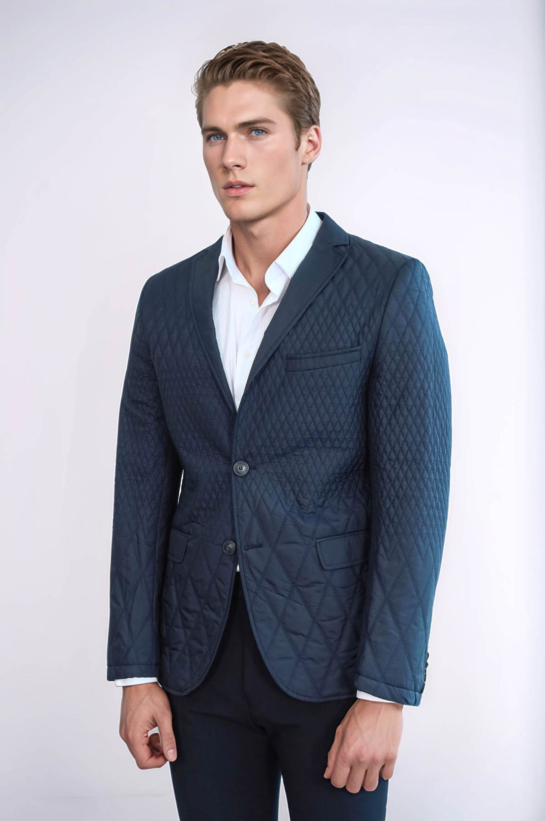 Blazer acolchado azul marino de corte entallado - Wessi