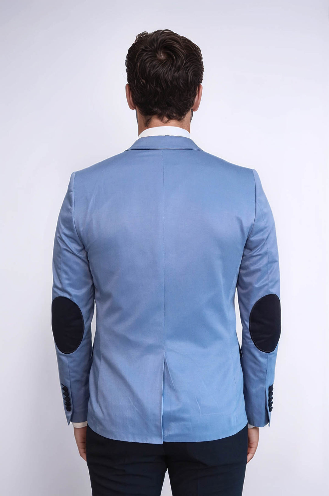 Chaqueta azul de algodón con escudo y 2 botones y 3 bolsillos