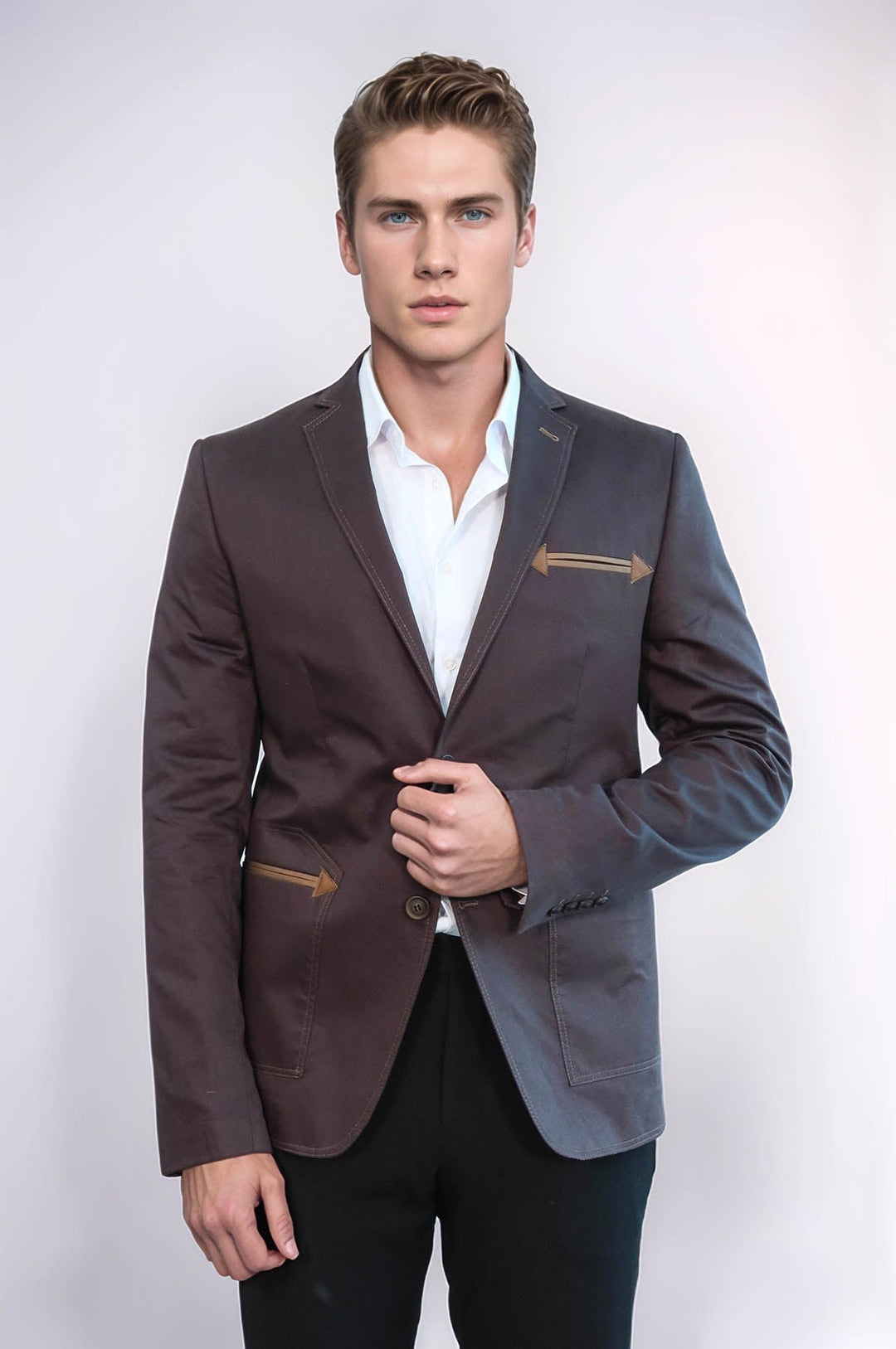 Chaqueta de algodón marrón con solapa mono con dos botones y bolsillo tipo bolso - Wessi