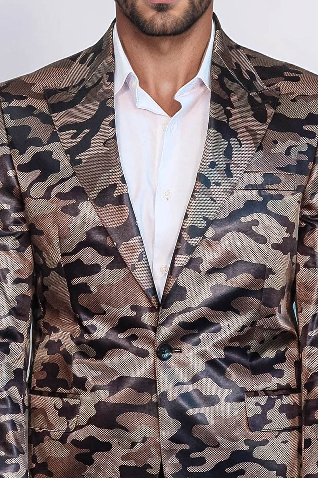 Chaqueta marrón con un botón y camuflaje - Wessi