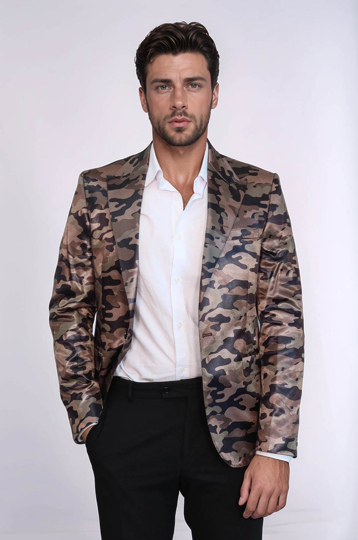 Chaqueta marrón con un botón y camuflaje - Wessi