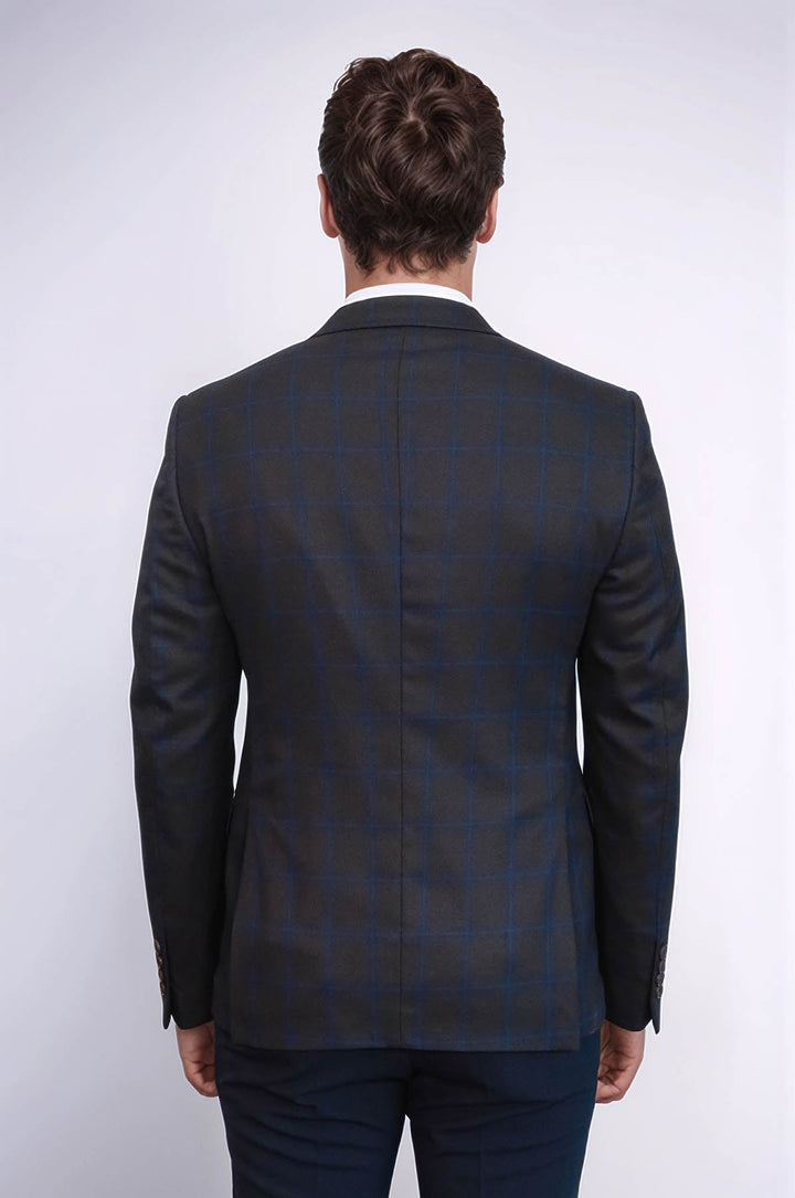 Chaqueta marrón a cuadros con pañuelo - Wessi