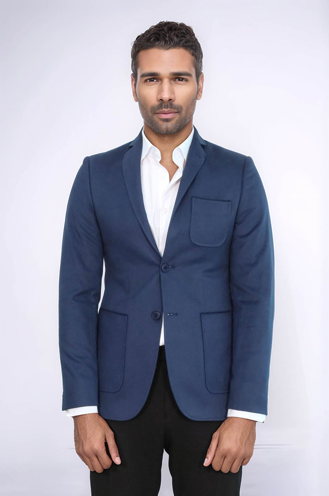 Chaqueta azul marino de corte entallado y modelada | Wessi - Wessi
