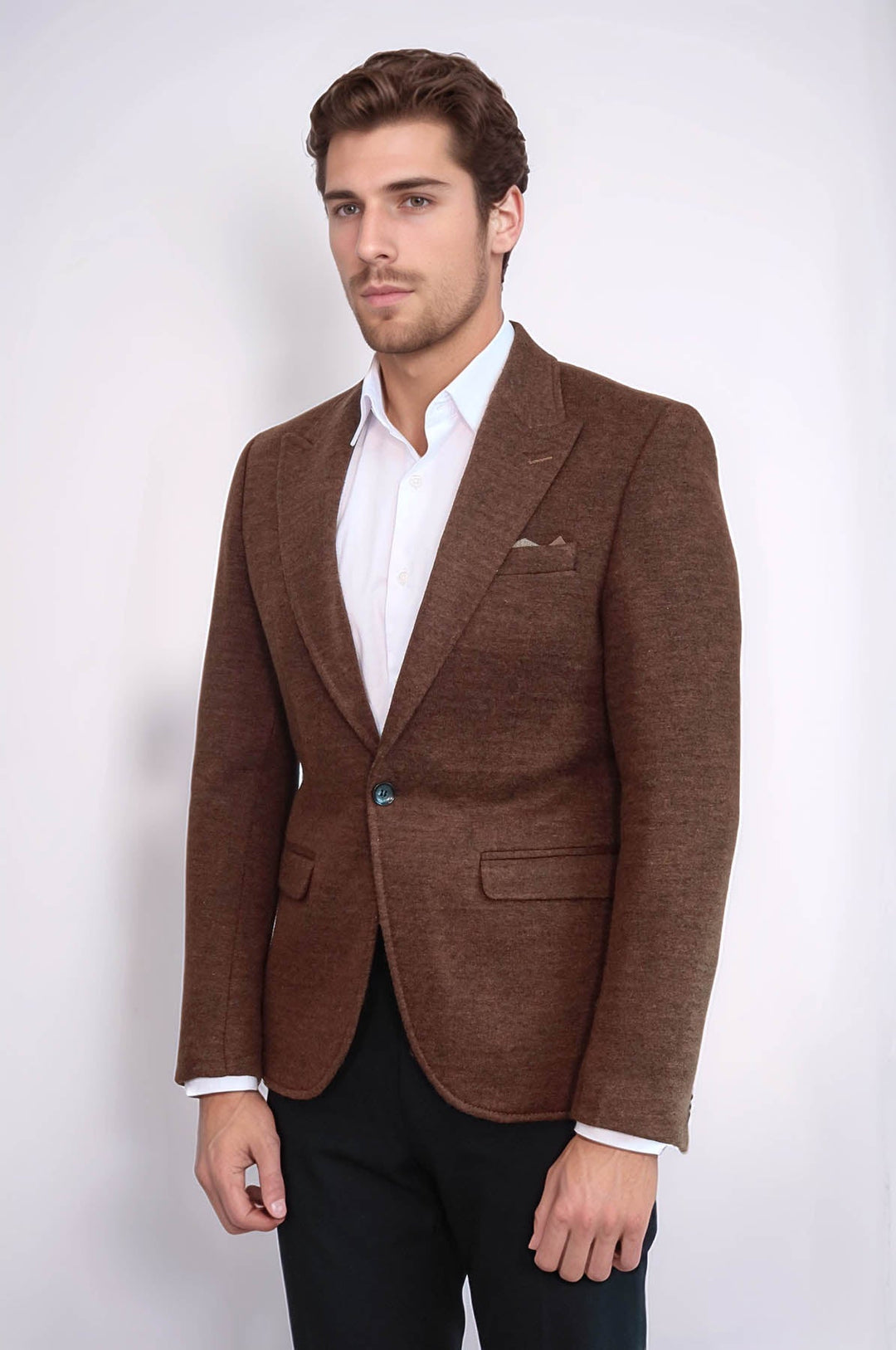 Chaqueta marrón de corte entallado para hombre | Wessi