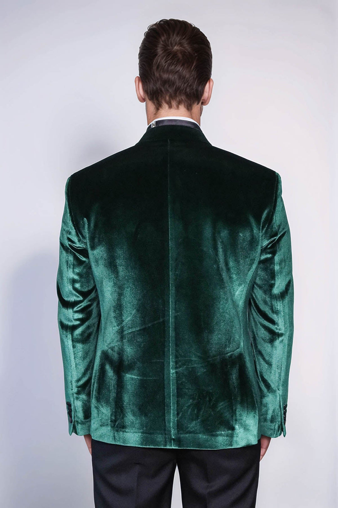Blazer de fiesta para hombre de terciopelo verde oscuro con solapa en pico y corte entallado