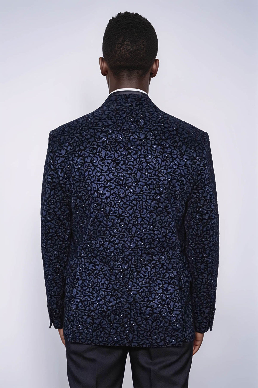Blazer de fiesta para hombre en azul marino con estampado de volutas - Wessi