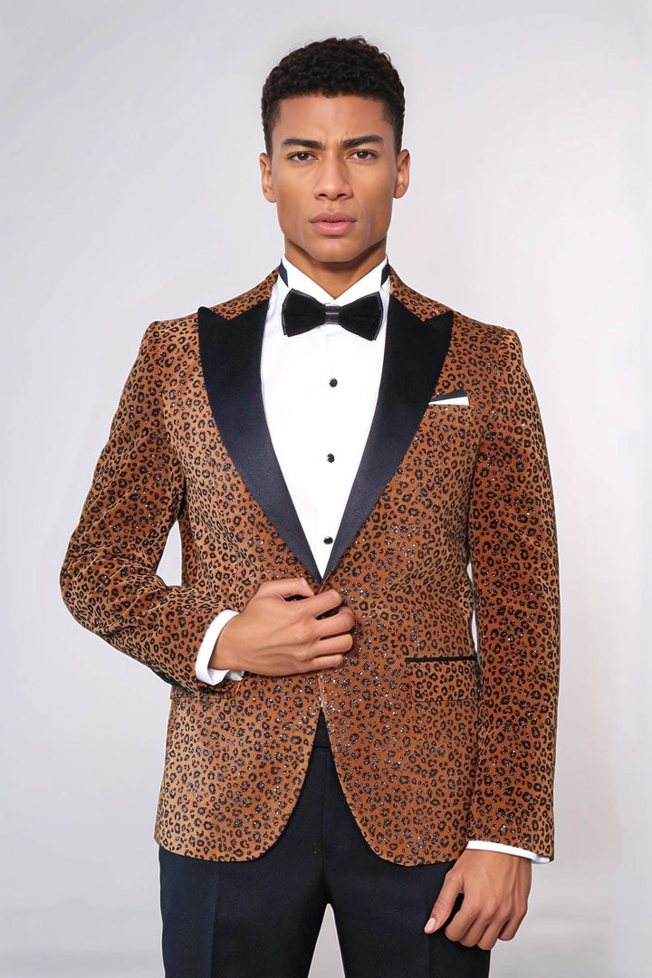 Blazer de fiesta para hombre con solapa de pico, corte entallado y estampado de leopardo, color amarillo