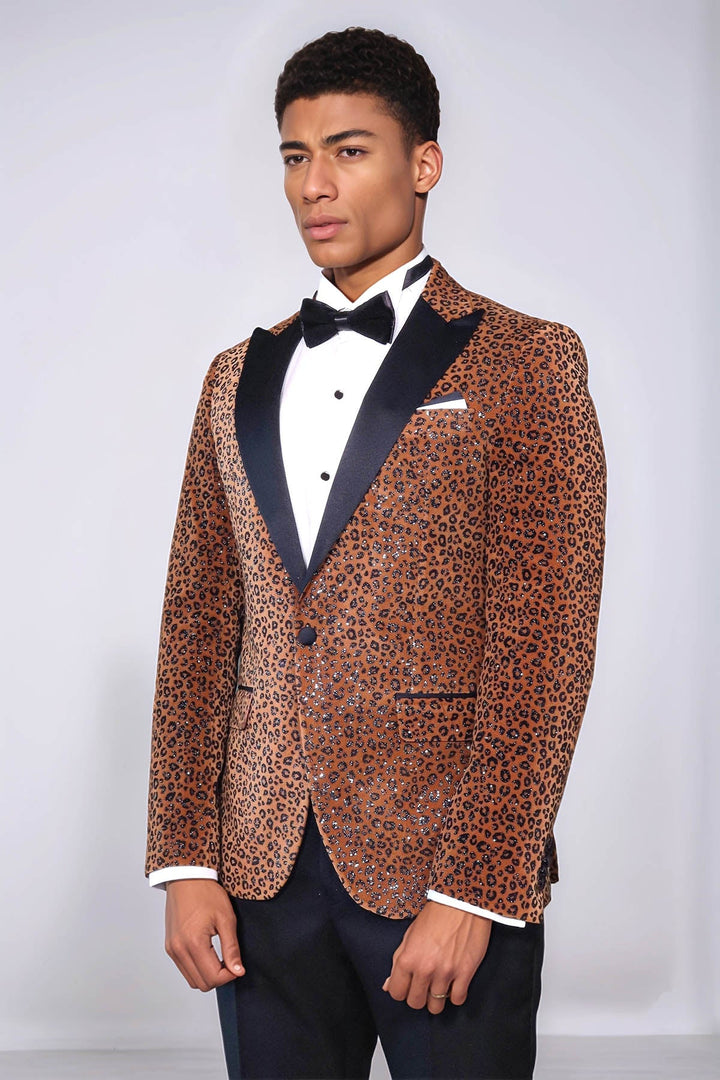 Blazer de fiesta para hombre con solapa de pico, corte entallado y estampado de leopardo, color amarillo