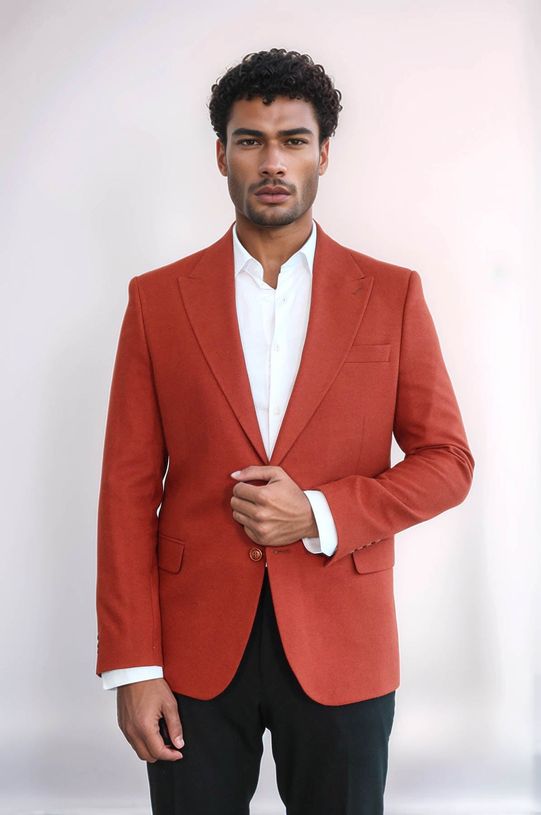 Blazer deportivo liso de corte entallado color burdeos para hombre - Wessi