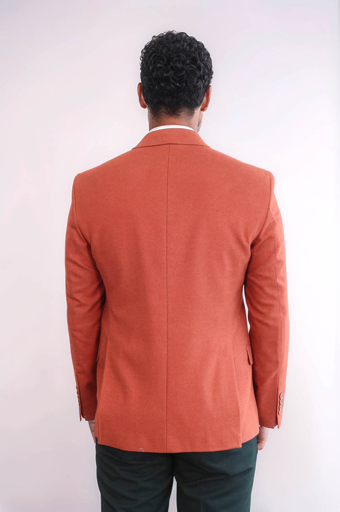 Blazer deportivo liso de corte entallado color burdeos para hombre - Wessi