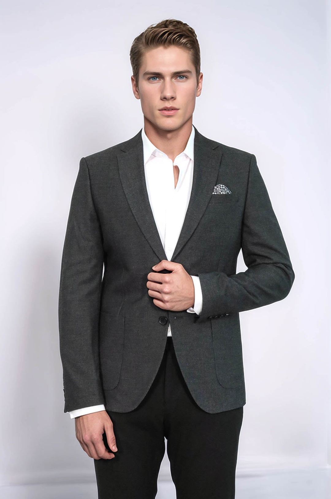 Blazer texturizado de corte entallado con solapa de pico en color antracita para hombre - Wessi