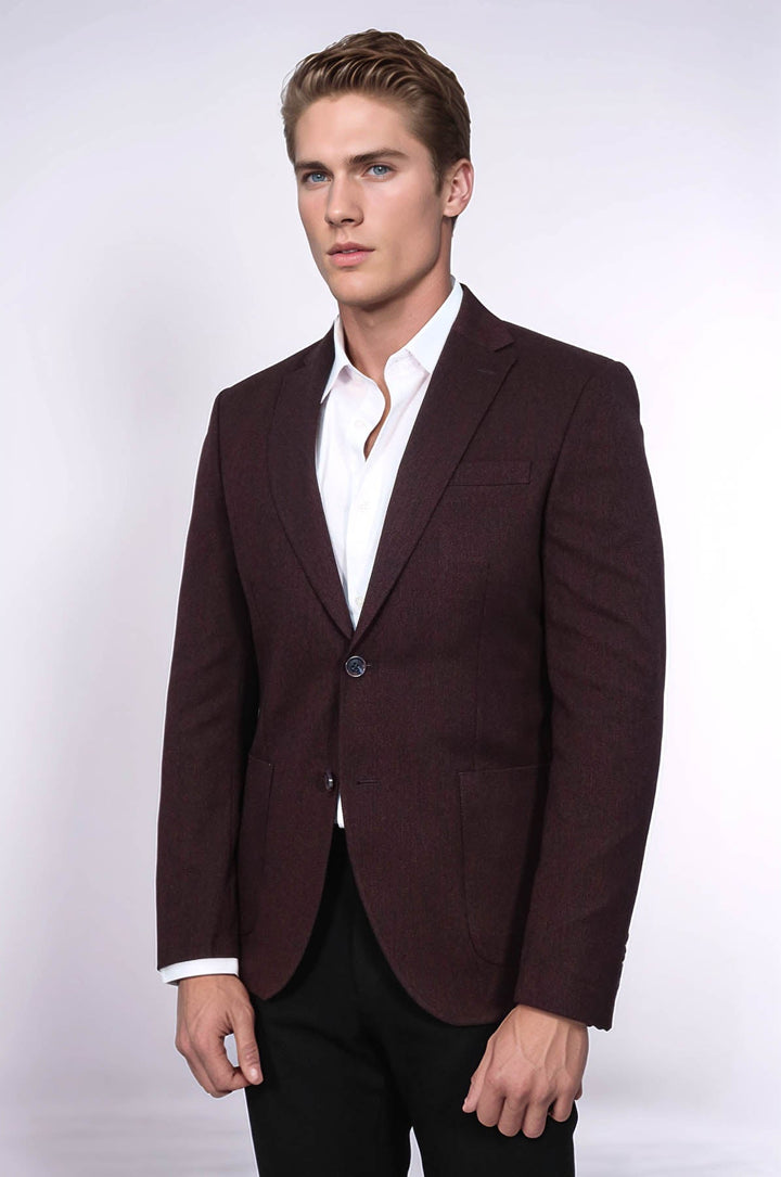 Blazer de hombre en color burdeos con solapa de pico y corte ajustado texturizado - Wessi