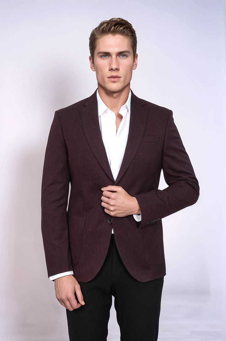 Blazer de hombre en color burdeos con solapa de pico y corte ajustado texturizado - Wessi