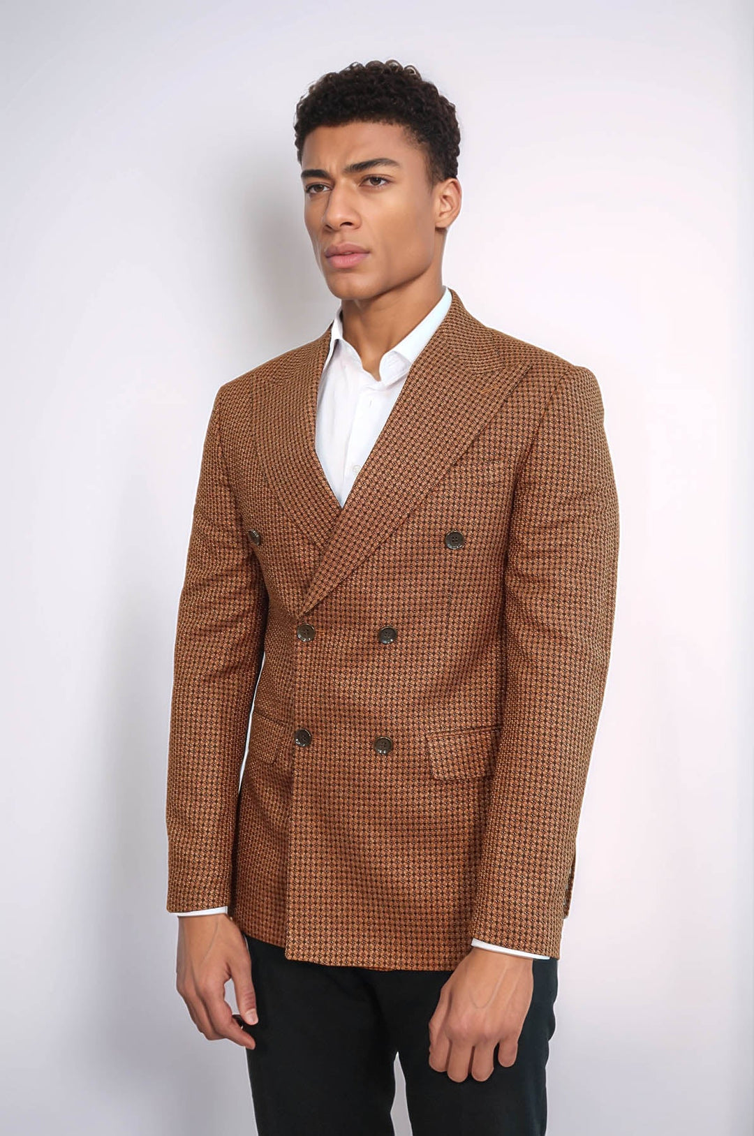 Blazer cruzado para hombre con estampado de pata de gallo en tono leonado - Wessi