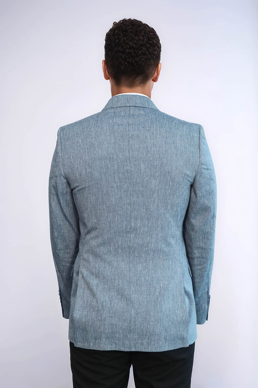 Chaqueta azul con solapa de pico y corte entallado - Wessi