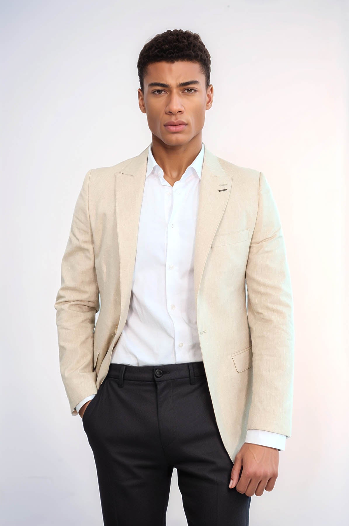 Slim-Fit Peak Lapel Beige Sport Coat - Wessi – Wessi Wholesale