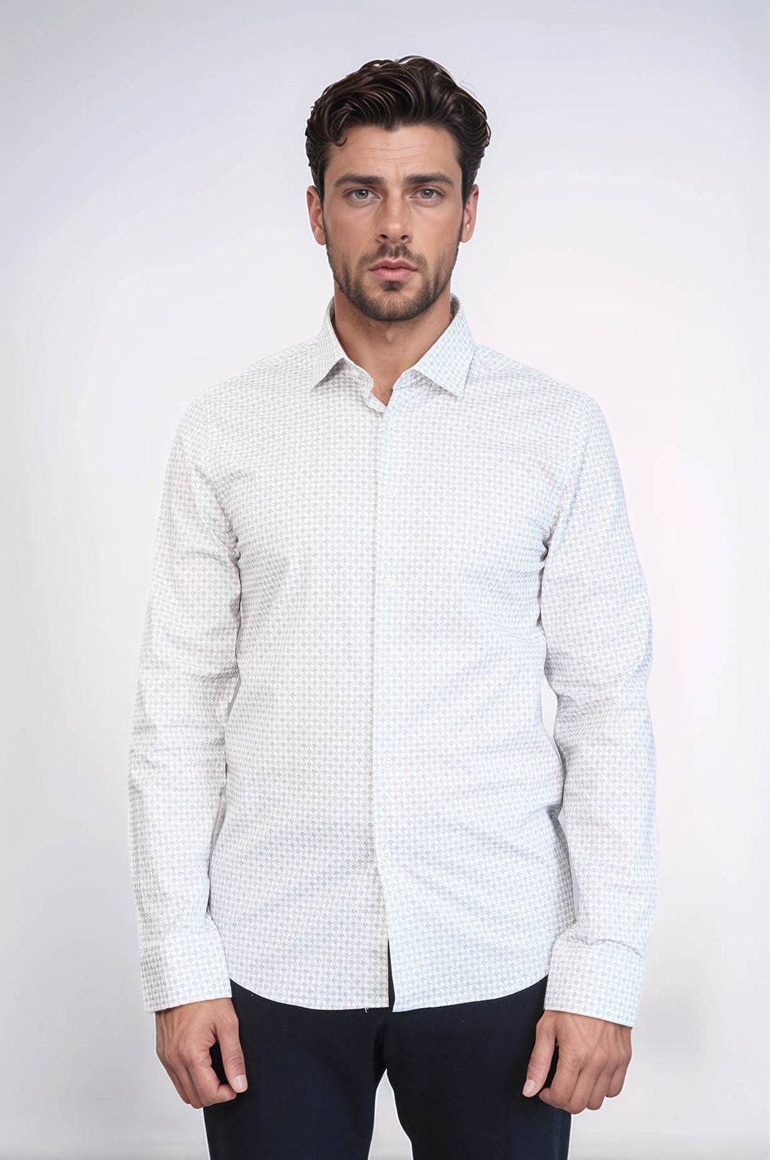 Camisa de hombre en color crudo con corte entallado y estampado de pata de gallo - Wessi