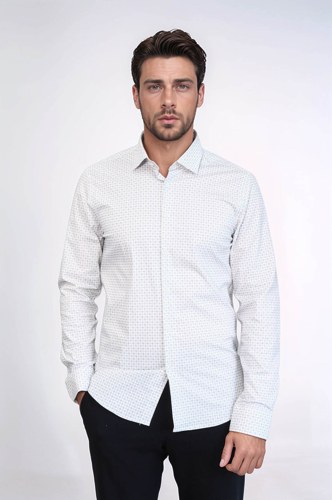 Camisa de hombre en color crudo con corte entallado y estampado de pata de gallo - Wessi