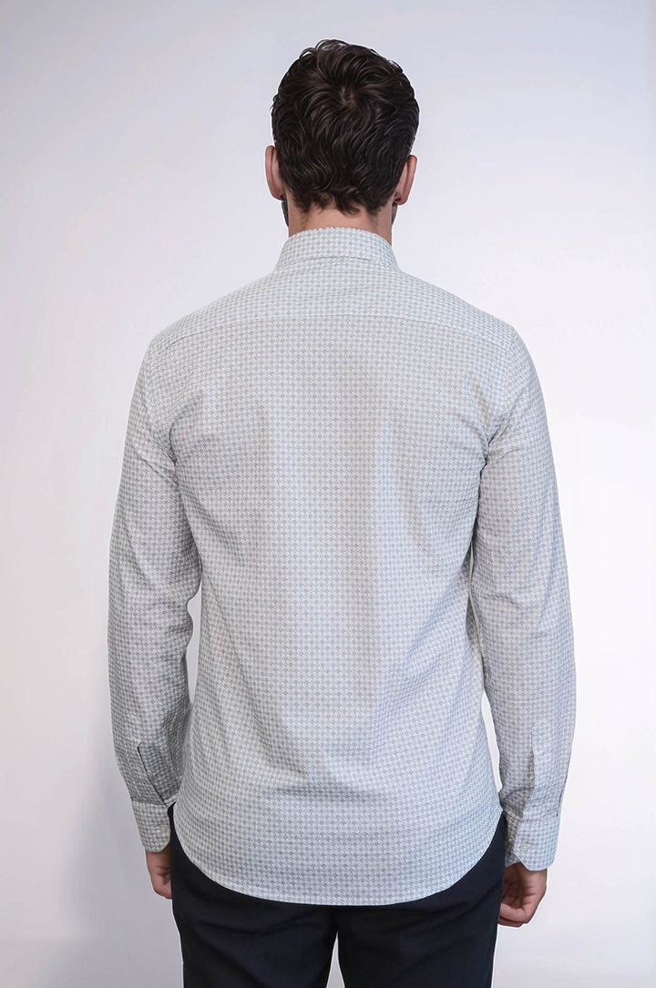 Camisa de hombre en color crudo con corte entallado y estampado de pata de gallo - Wessi