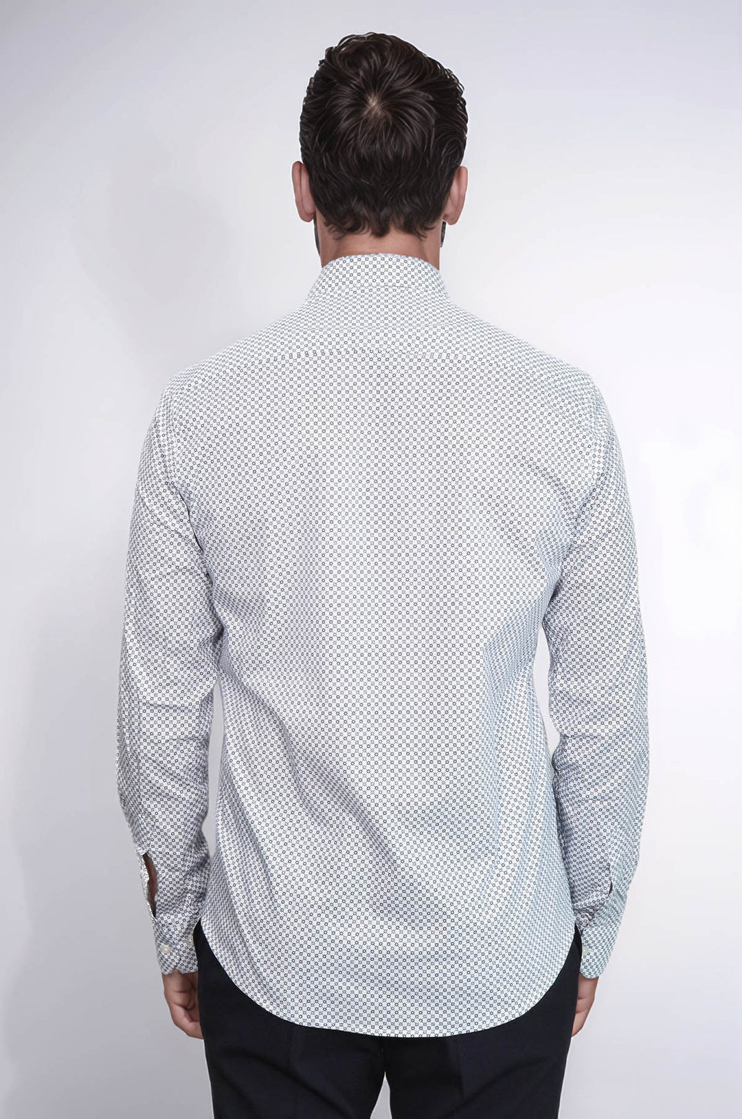 Camisa ajustada con estampado de cuadros diminutos en blanco - Wessi