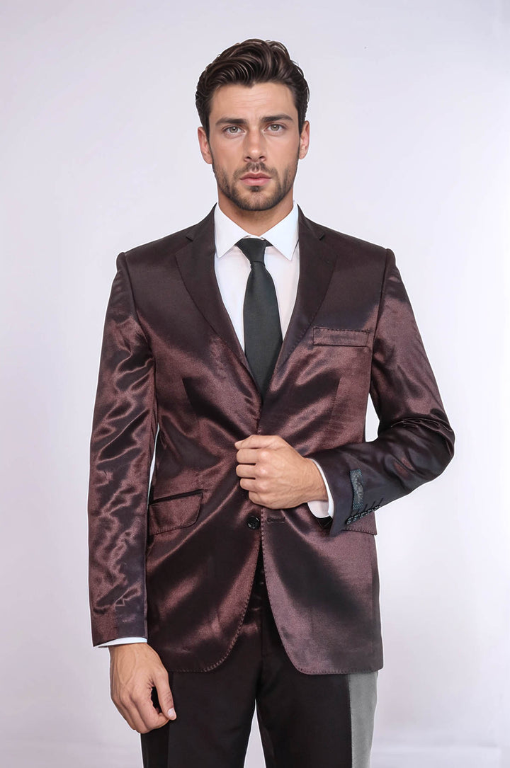 Traje de hombre de satén marrón de dos piezas, corte ajustado y dos botones