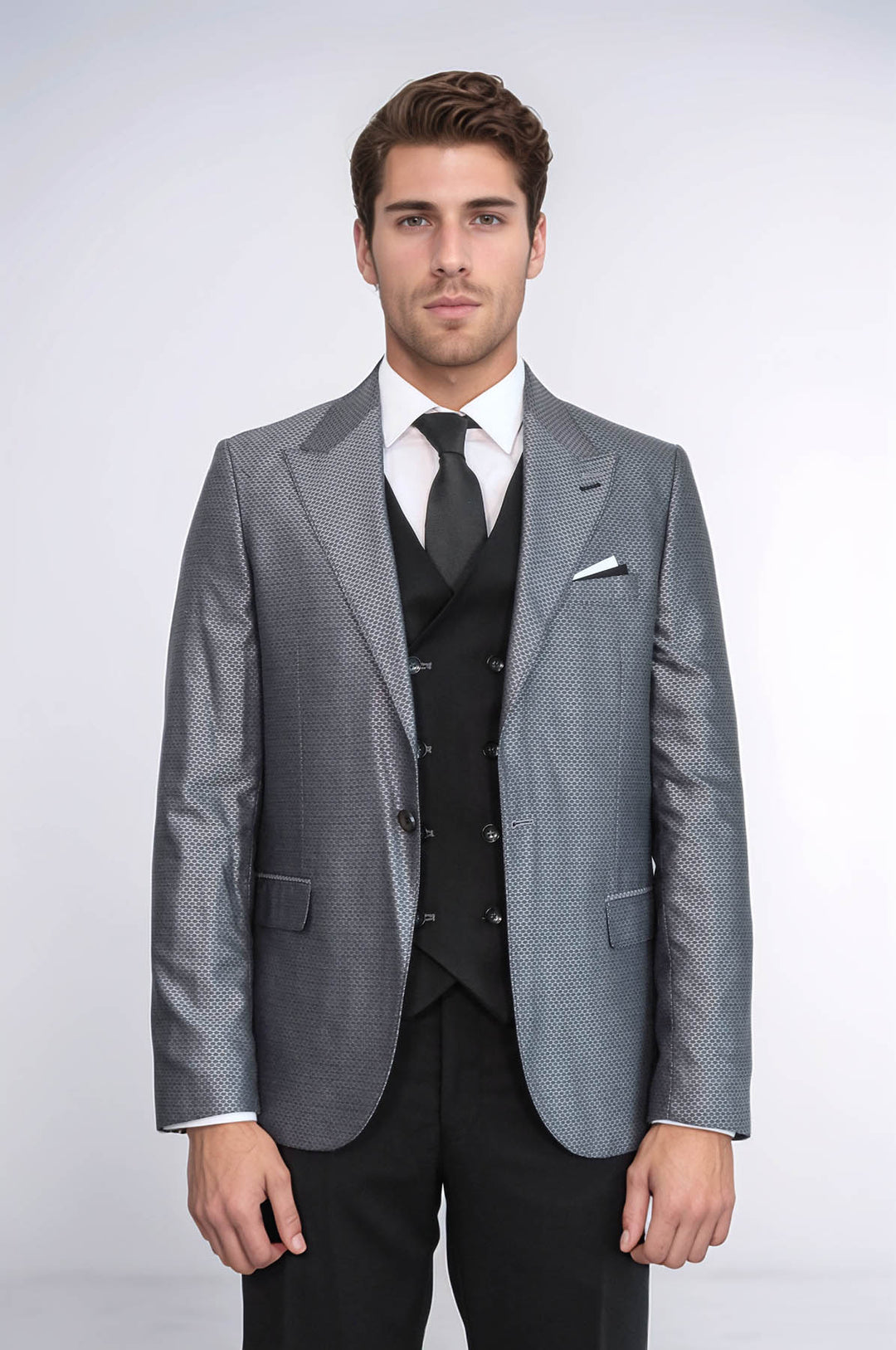Chaqueta gris combinada con traje negro - Wessi