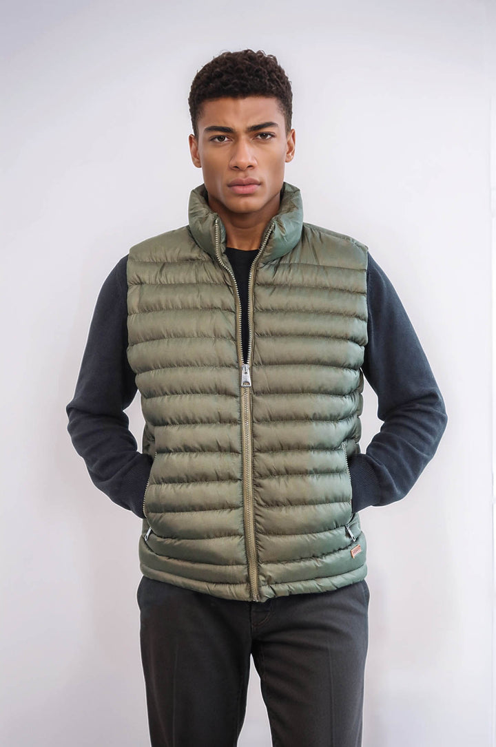 Chaleco de plumas para hombre de color caqui con cremallera y acolchado - Wessi