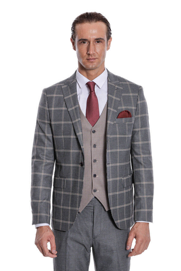 Traje de hombre gris ajustado con estampado de cuadros beige y chaleco - Wessi