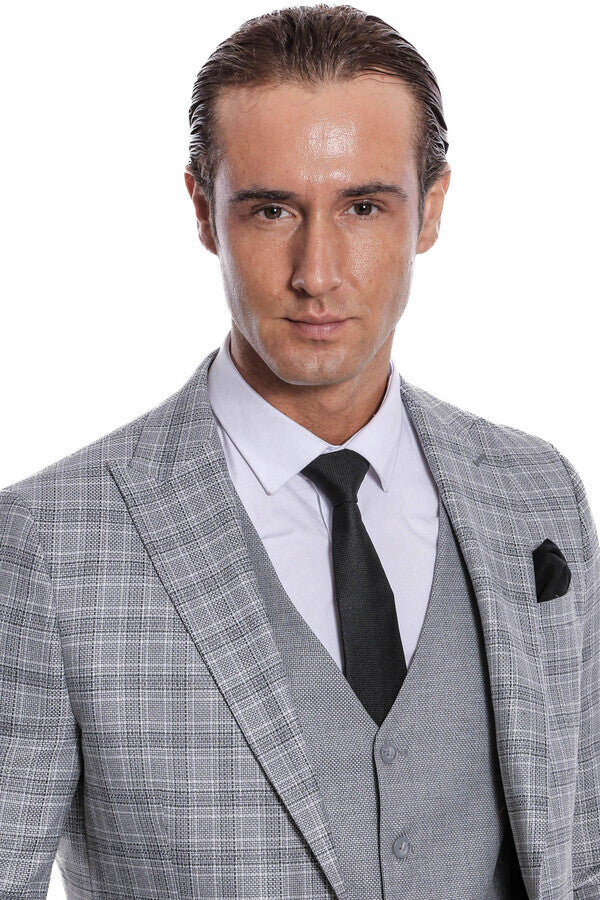Traje de hombre gris claro de corte entallado y cuadros - Wessi