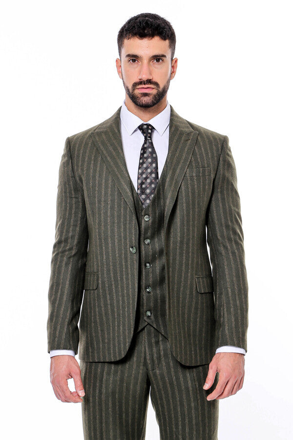 Traje ajustado con rayas verdes y chaleco - Wessi
