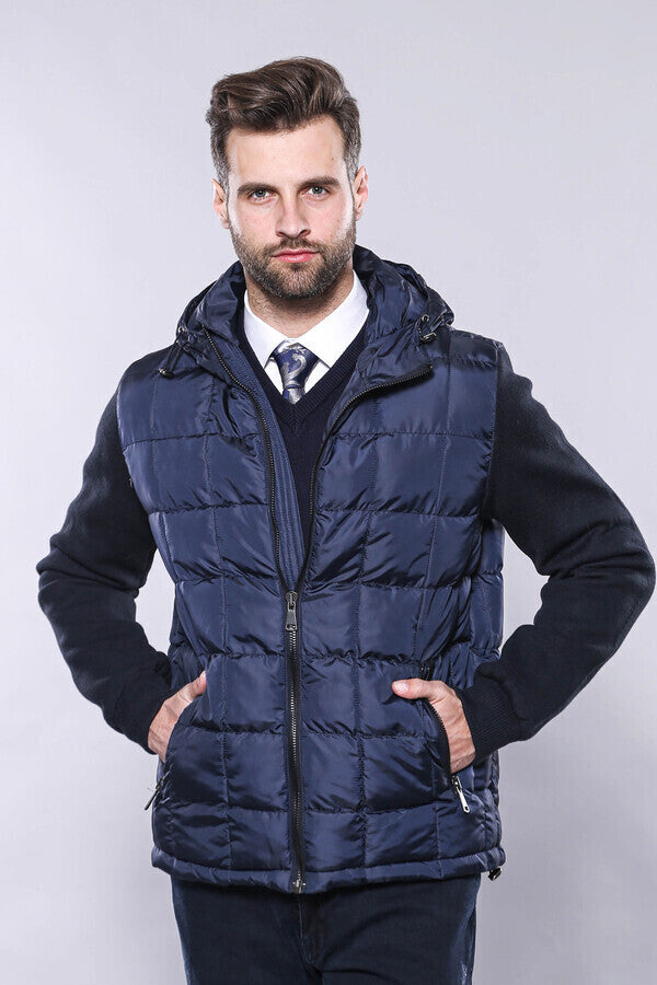 Chaqueta con capucha azul marino | Wessi