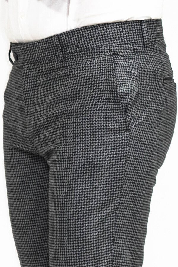 Pantalones de hombre en color antracita con estampado de pata de gallo - Wessi
