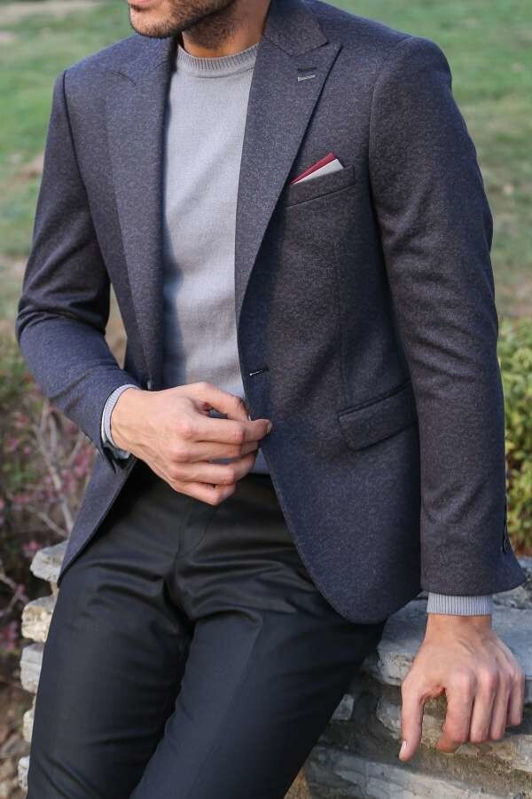 Blazer azul marino con un botón, abertura doble y cuello en punta - Wessi