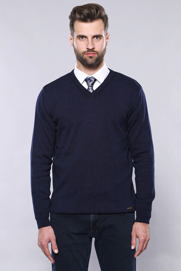 V Neck Dark Blue Knitwear | Wessi
