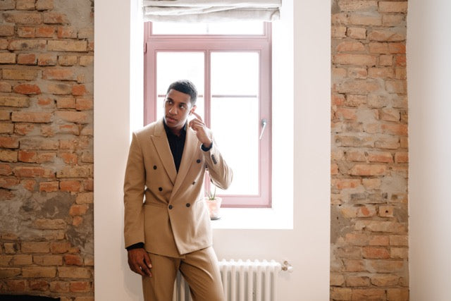 Wholesale Double-Breasted Suits: The Trend You Can’t Ignore