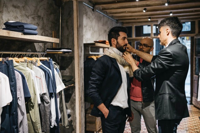 Styling Tips for Resellers: Turn Bulk into Boutique