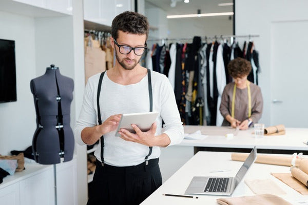 The Role of Online Platforms in Men's Clothing Wholesale