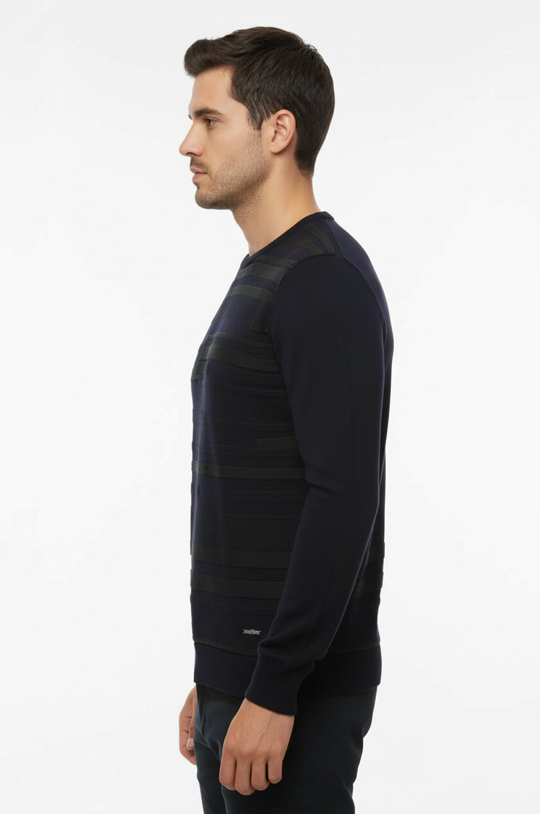 Suéter de cuello redondo con estampado en el pecho en azul marino - Wessi