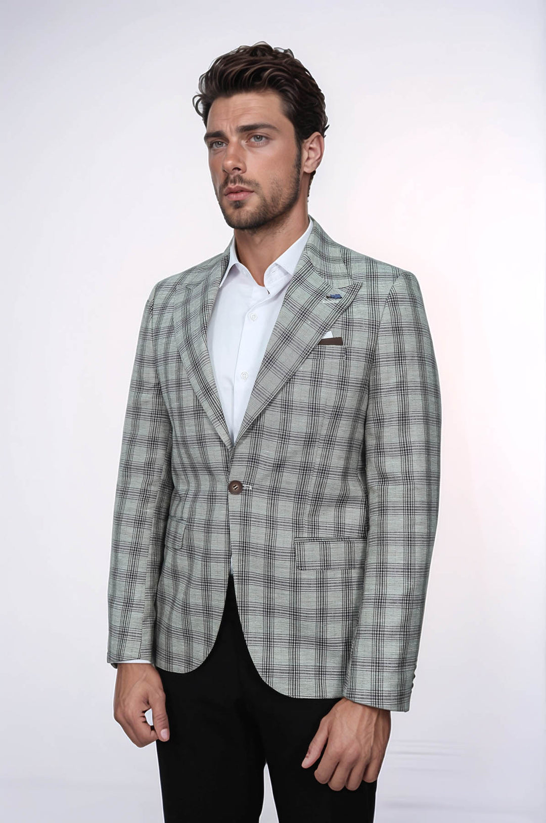 Blazer beige con cuello ancho y puntiagudo de un solo botón - Wessi