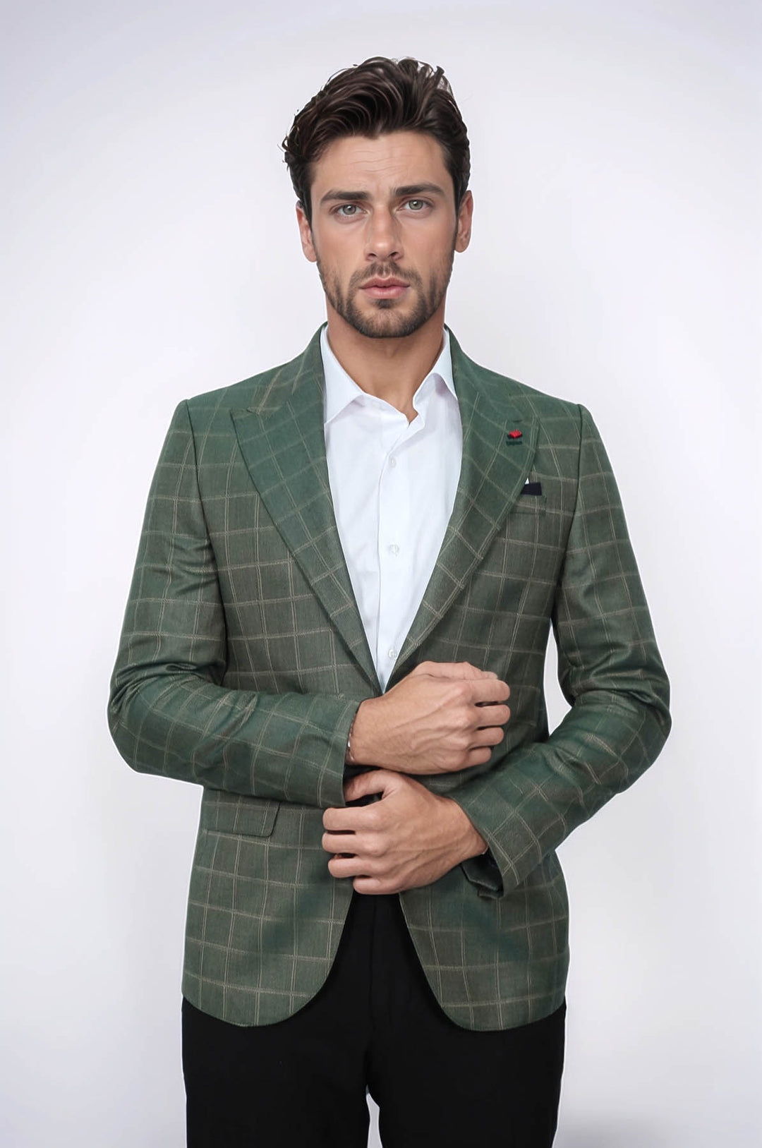 Blazer verde con cuello ancho y puntiagudo y un botón - Wessi