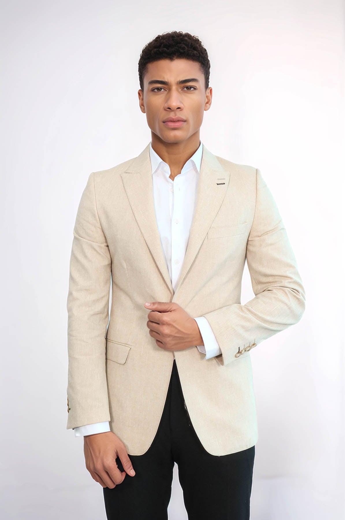 Slim-Fit Peak Lapel Beige Sport Coat - Wessi – Wessi Wholesale