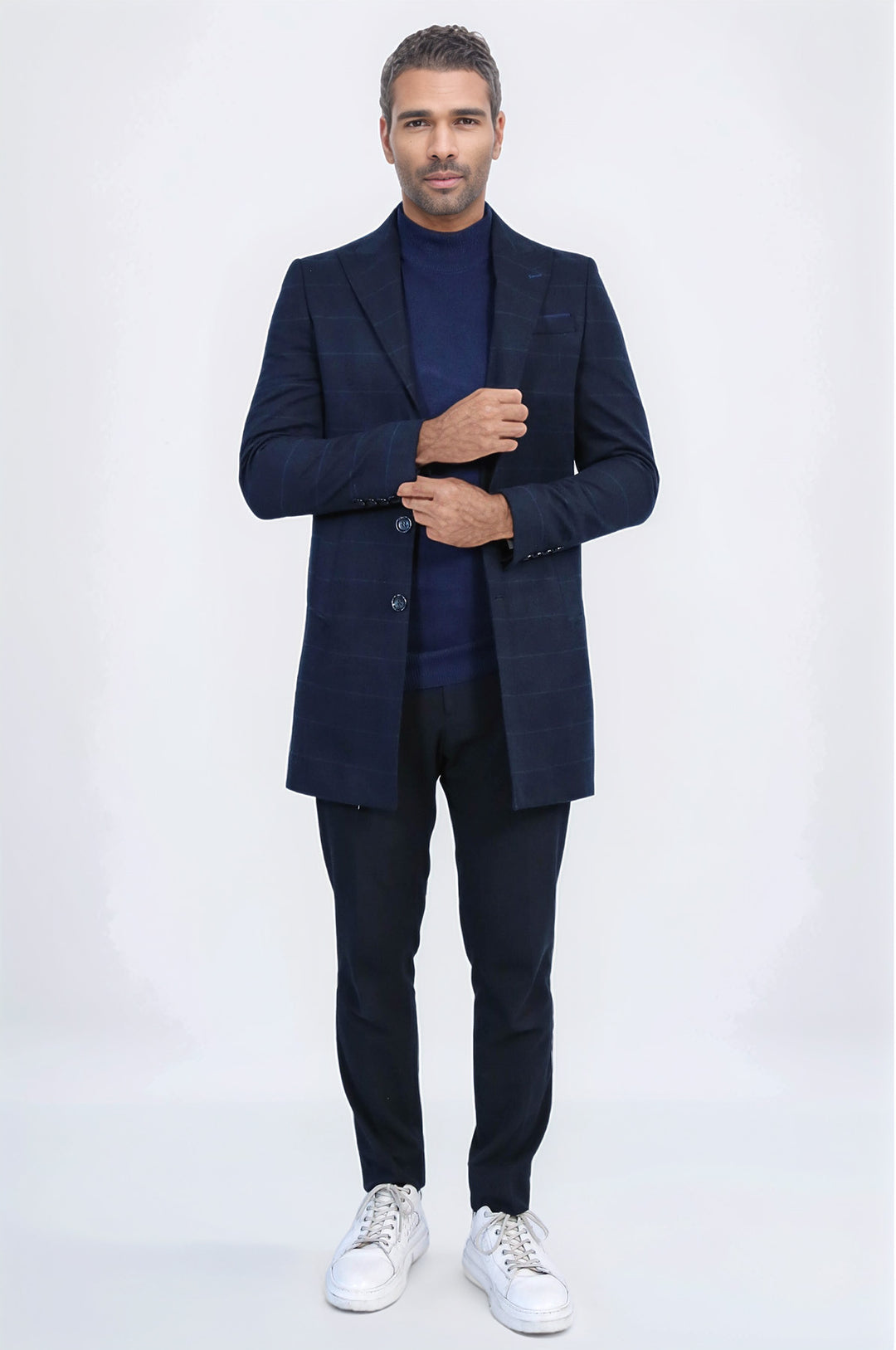 معطف منقوش بياقة مدببة واسعة باللون الأزرق الداكن - ويسي