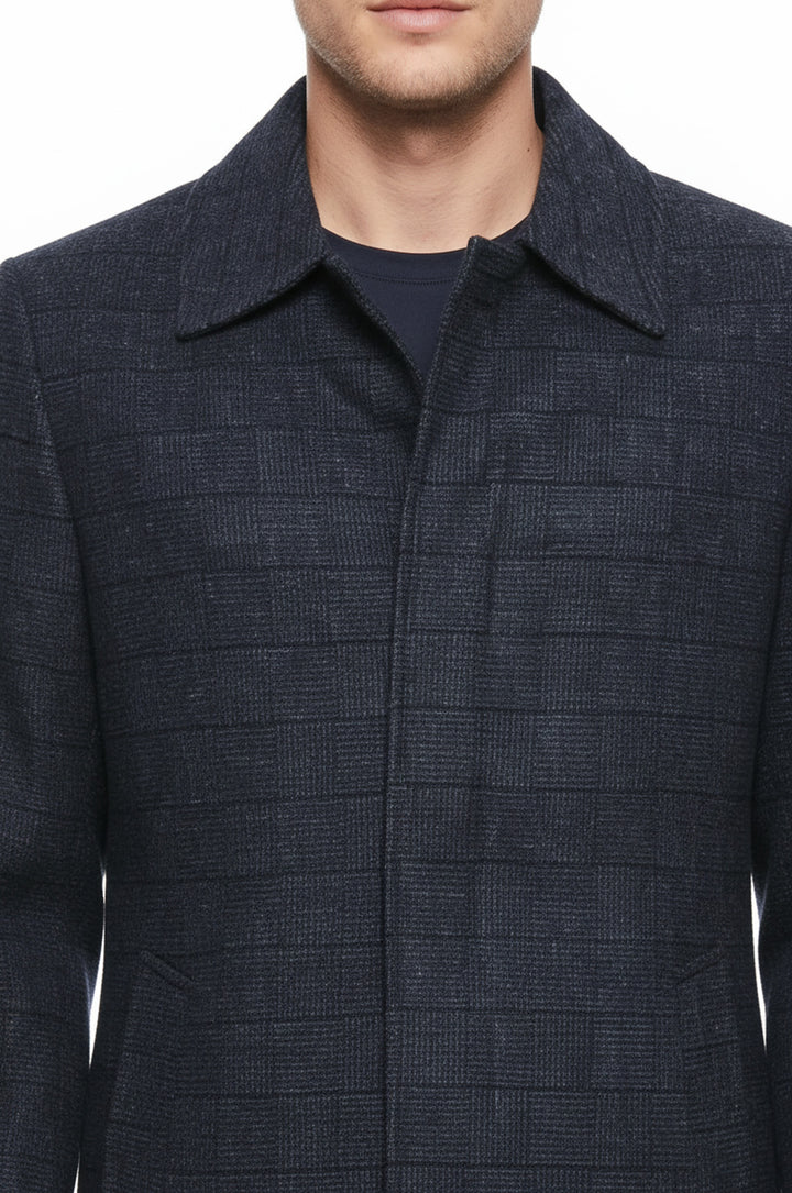 معطف طية صدر السترة بأزرار مخفية باللون الأزرق الداكن - ويسي