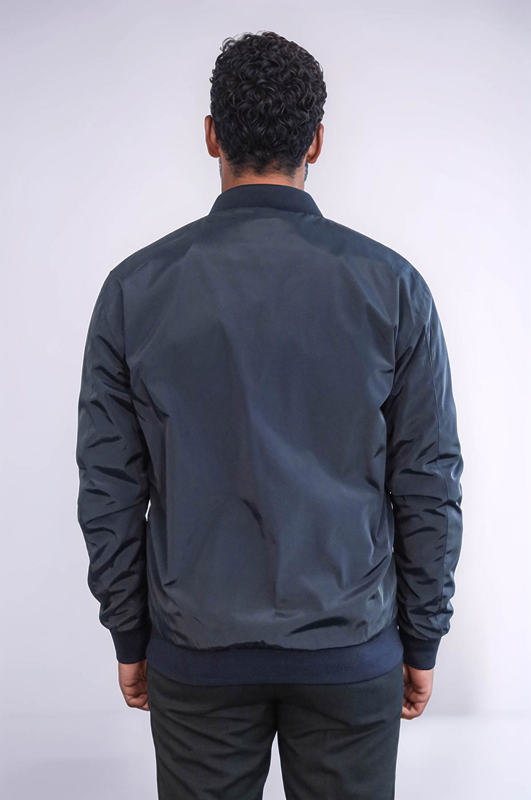 Chaqueta bomber azul marino con bolsillos con solapa y cremallera para hombre - Wessi