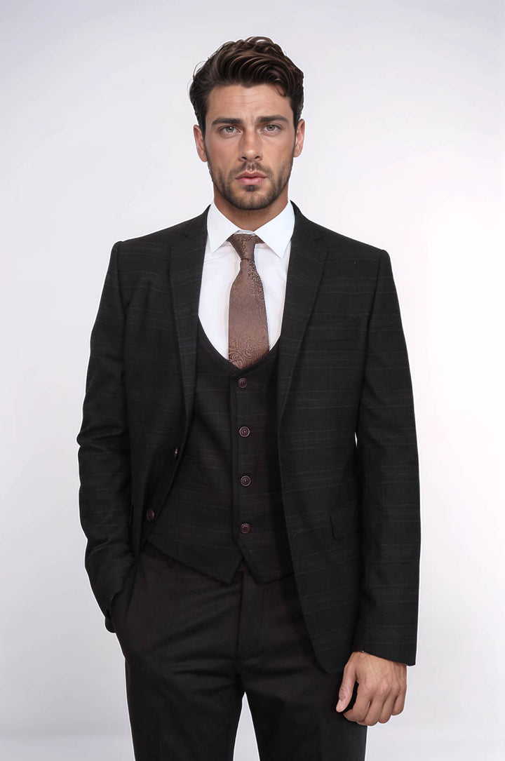 Traje de invierno de tres piezas para hombre a cuadros marrones - Wessi