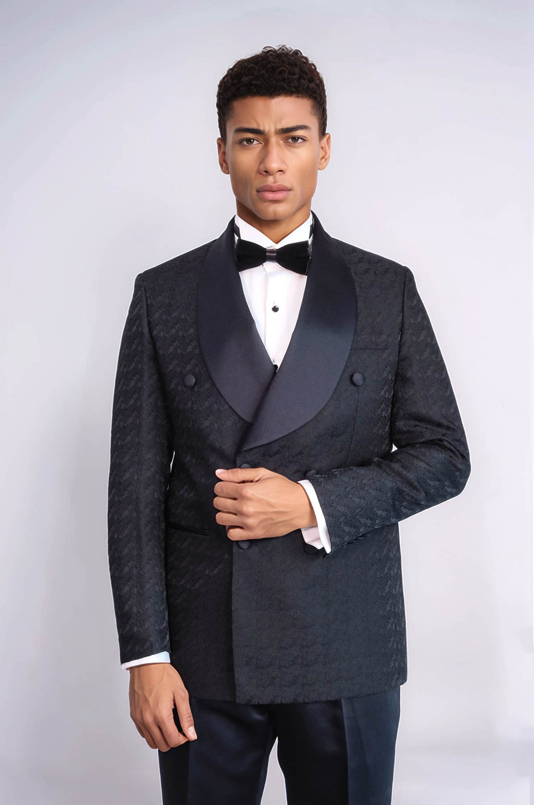 Traje de esmoquin cruzado con cuello chal y estampado de satén para hombre, color negro - Wessi