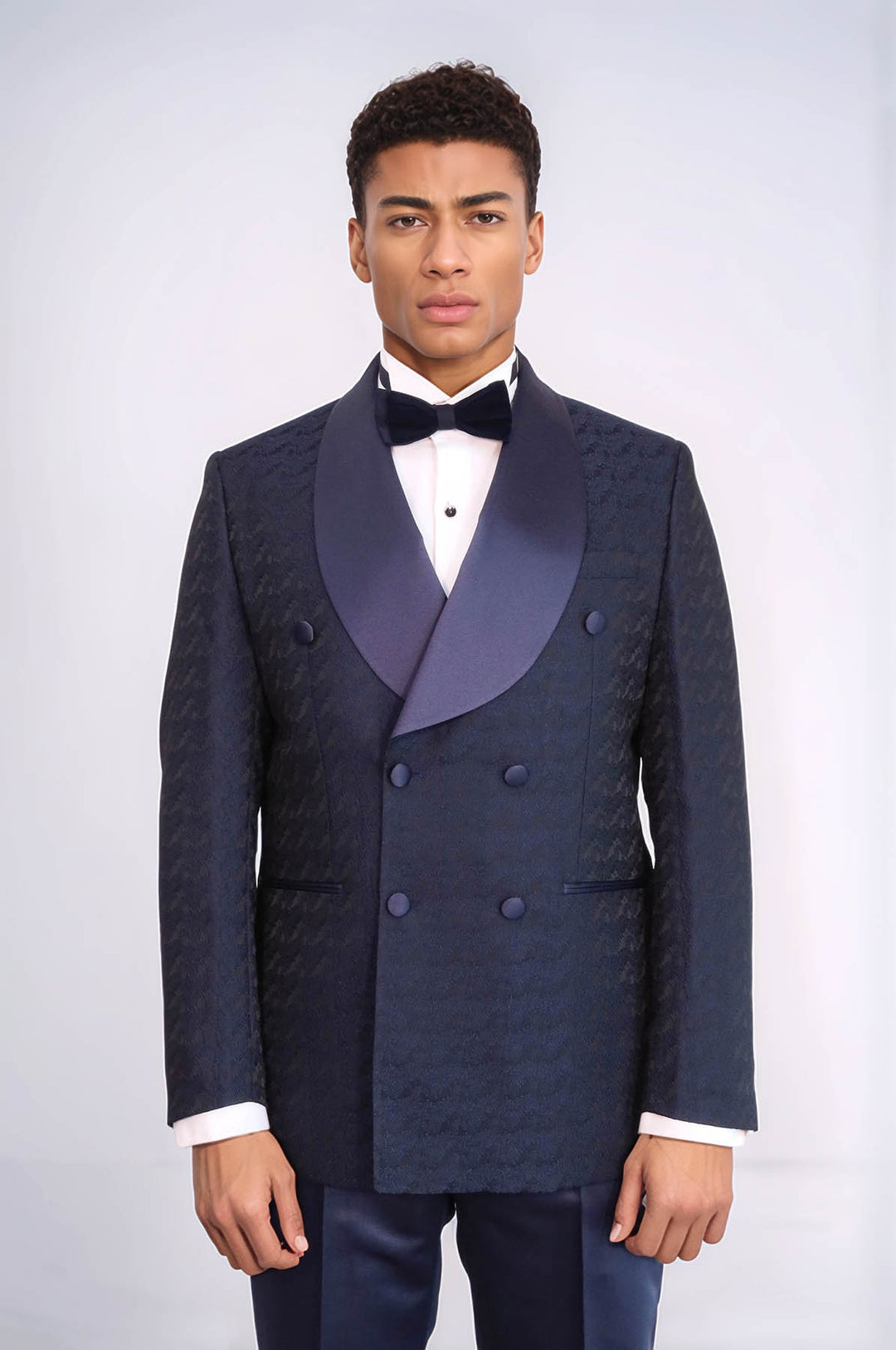Traje de esmoquin cruzado con cuello chal de satén para hombre en azul marino - Wessi