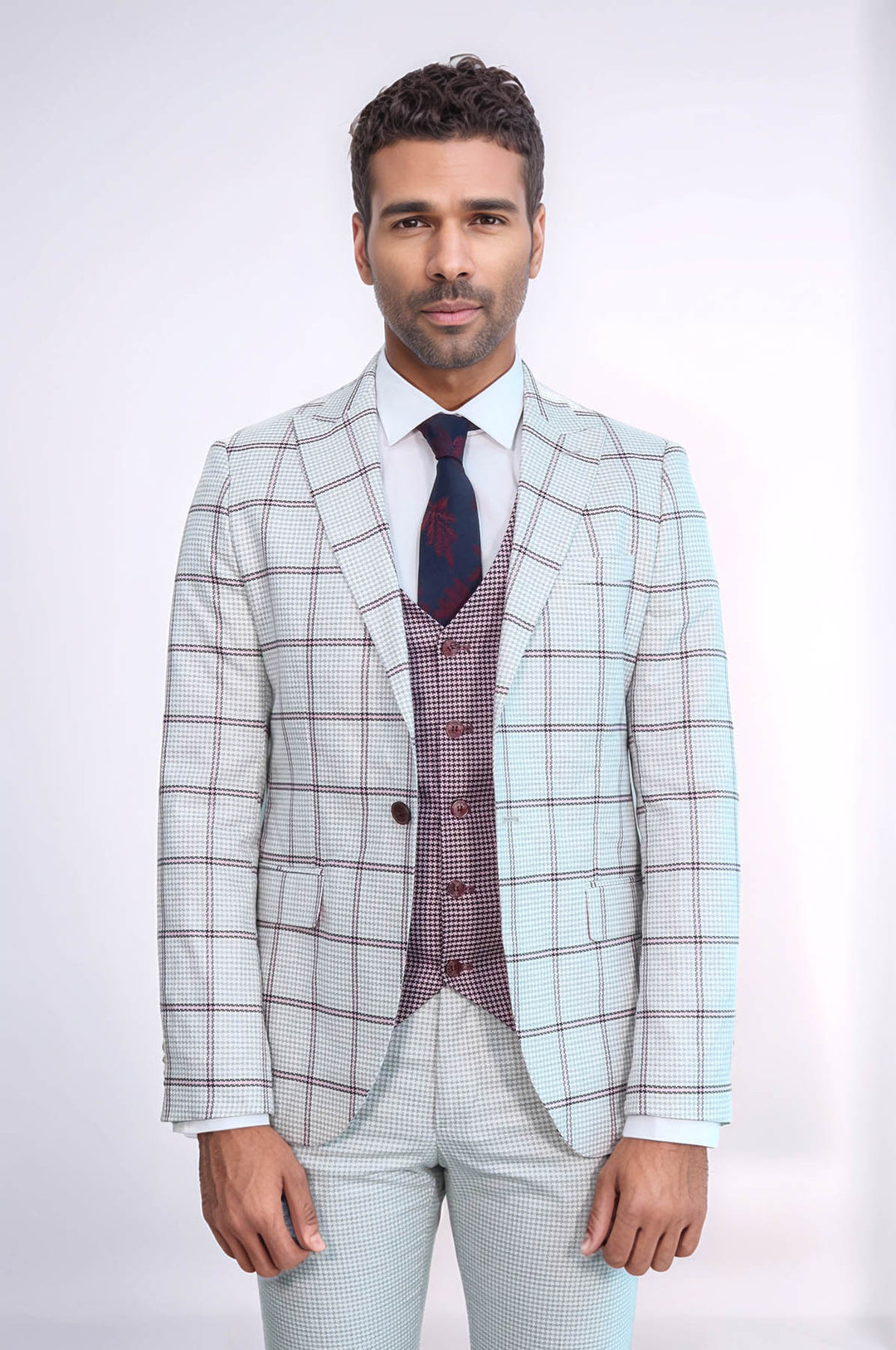 Traje de hombre gris claro con estampado de cuadros y chaleco - Wessi
