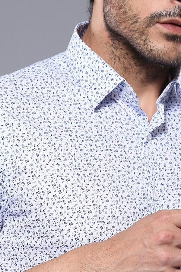 Camisa de hombre blanca de manga corta con estampado floral azul - Wessi