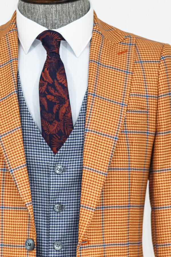 Traje de hombre entallado de color naranja con estampado de cuadros - Wessi